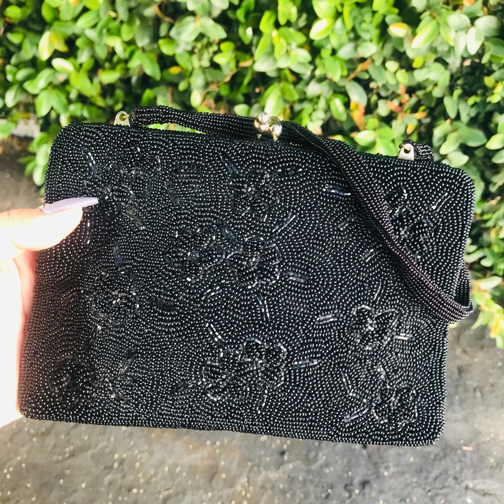 🌷Beaded vintage handbag